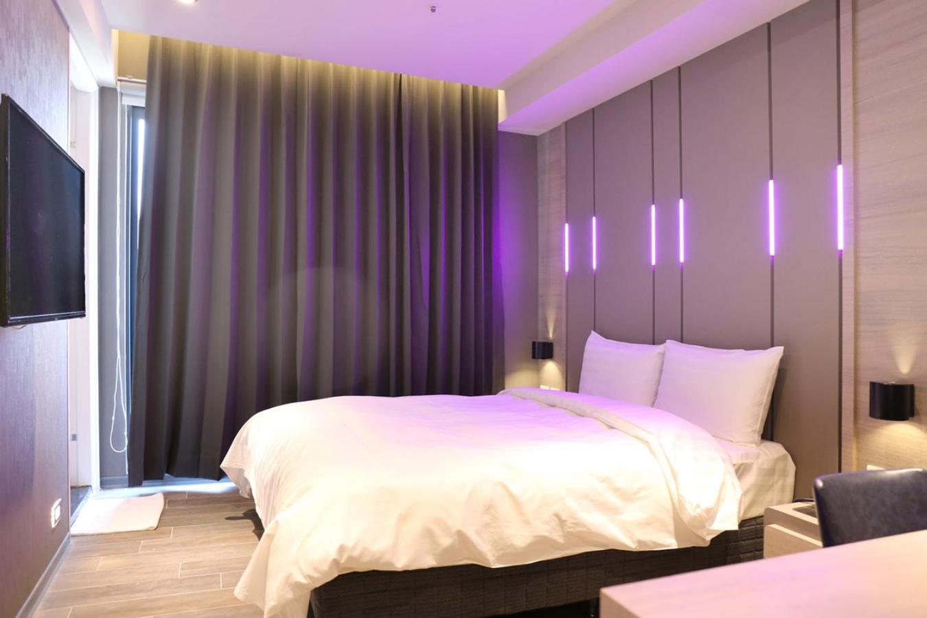 Kiwi Share Hotel Чжунли Экстерьер фото