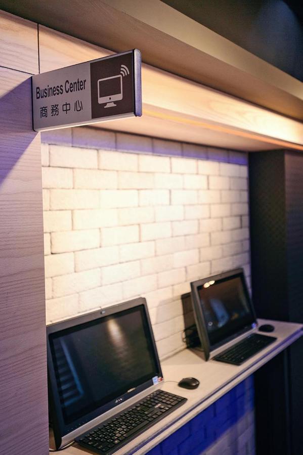 Kiwi Share Hotel Чжунли Экстерьер фото