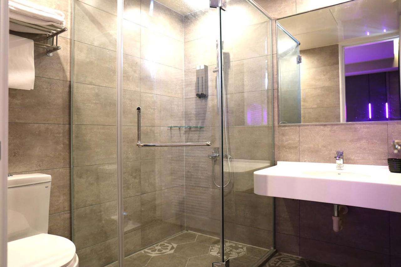 Kiwi Share Hotel Чжунли Экстерьер фото